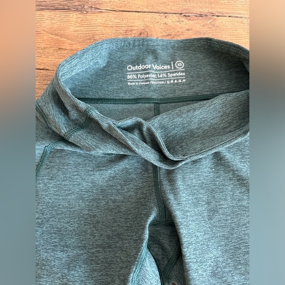 OUTDOOR VOICES Green heathered biker shorts long inseam hidden pocket Sz XS - Picture 6 of 11